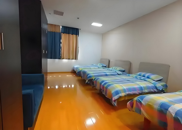 阿娇一个人独居北京3居室，自称比香港要便宜